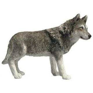  Sandicast® Adult Wolf Sculpture: Home & Kitchen