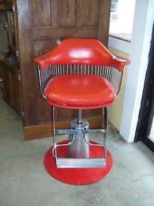 Vintage Mid Century Modern Barber Shop Chair Hair Styling Beauty Salon Spa Deco